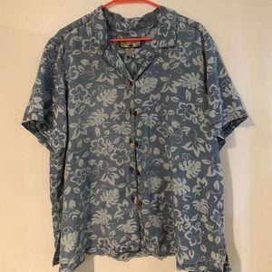 Caribbean Joe tropical buttoned top